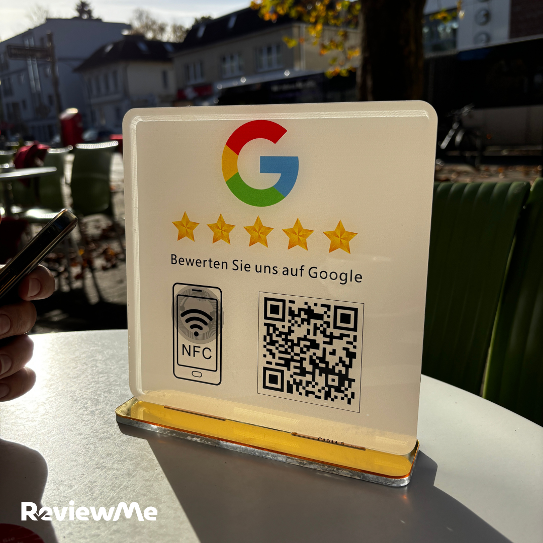 NFC-Aufsteller mit QR für Google Bewertungen - ReviewMe