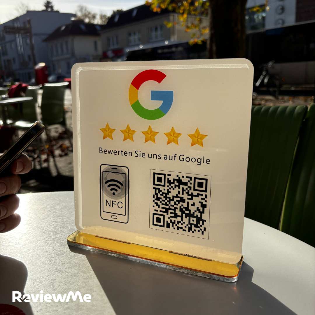 NFC-Aufsteller mit QR für Google Bewertungen